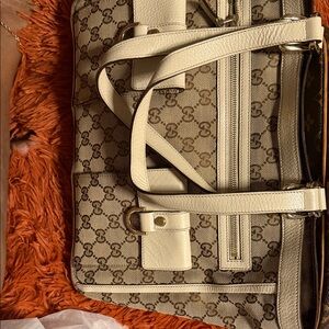 Gucci Abbey tote (Authentic)